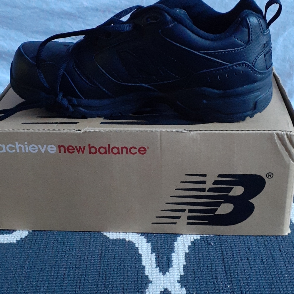 New balance shoe